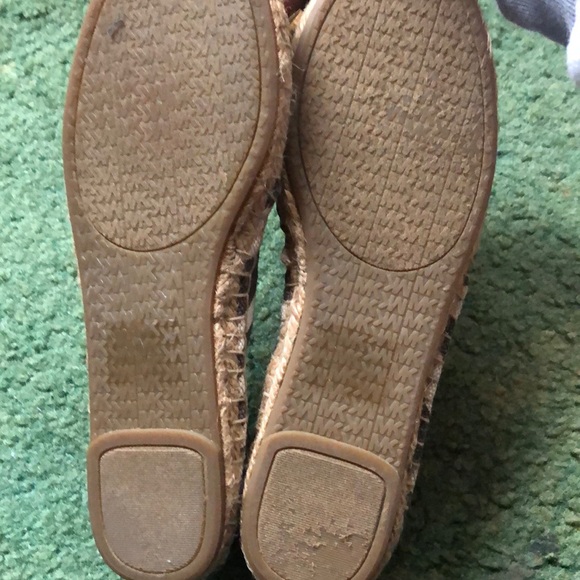 Michael Kors flats - Picture 2 of 5